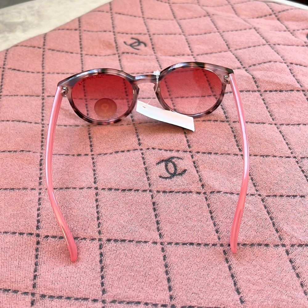 NEW! Pink Rose Colored Sunglasses Tortoise - Picture 4 of 5